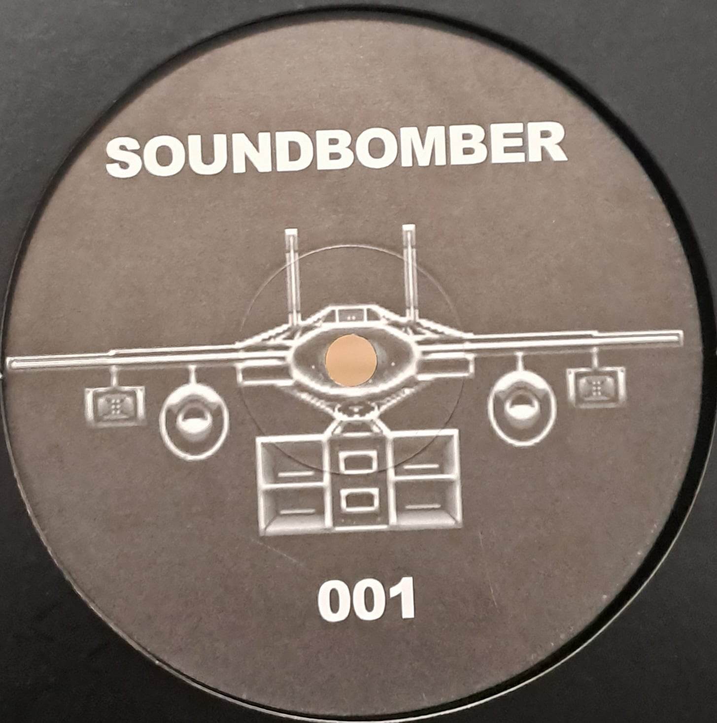Soundbomber 01 - vinyle freetekno